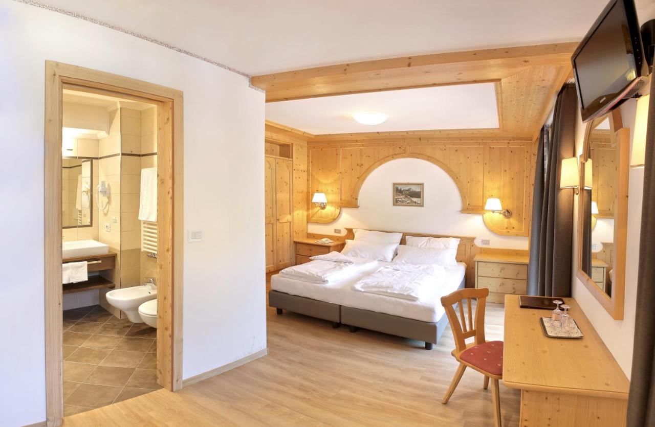 Astor Suites B&B Selva di Val Gardena Bagian luar foto