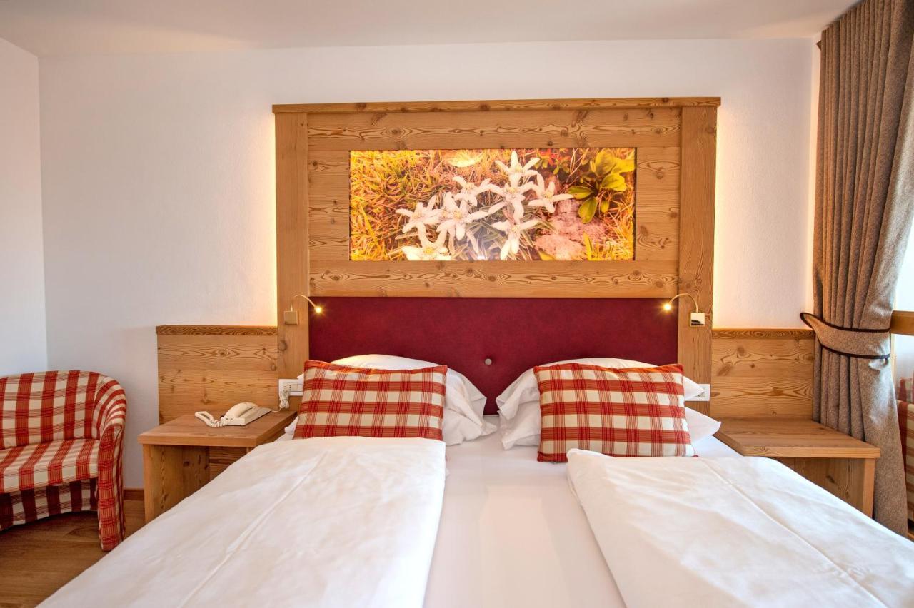 Astor Suites B&B Selva di Val Gardena Bagian luar foto